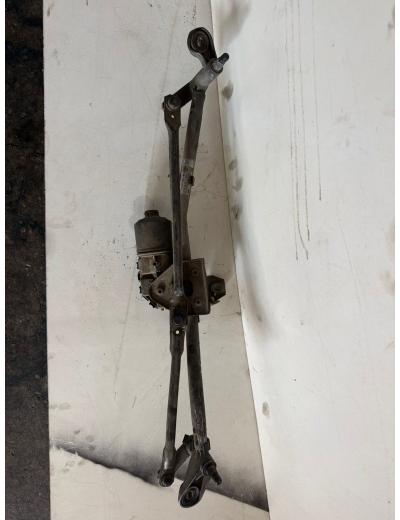 audi a4 silecek mekanizması